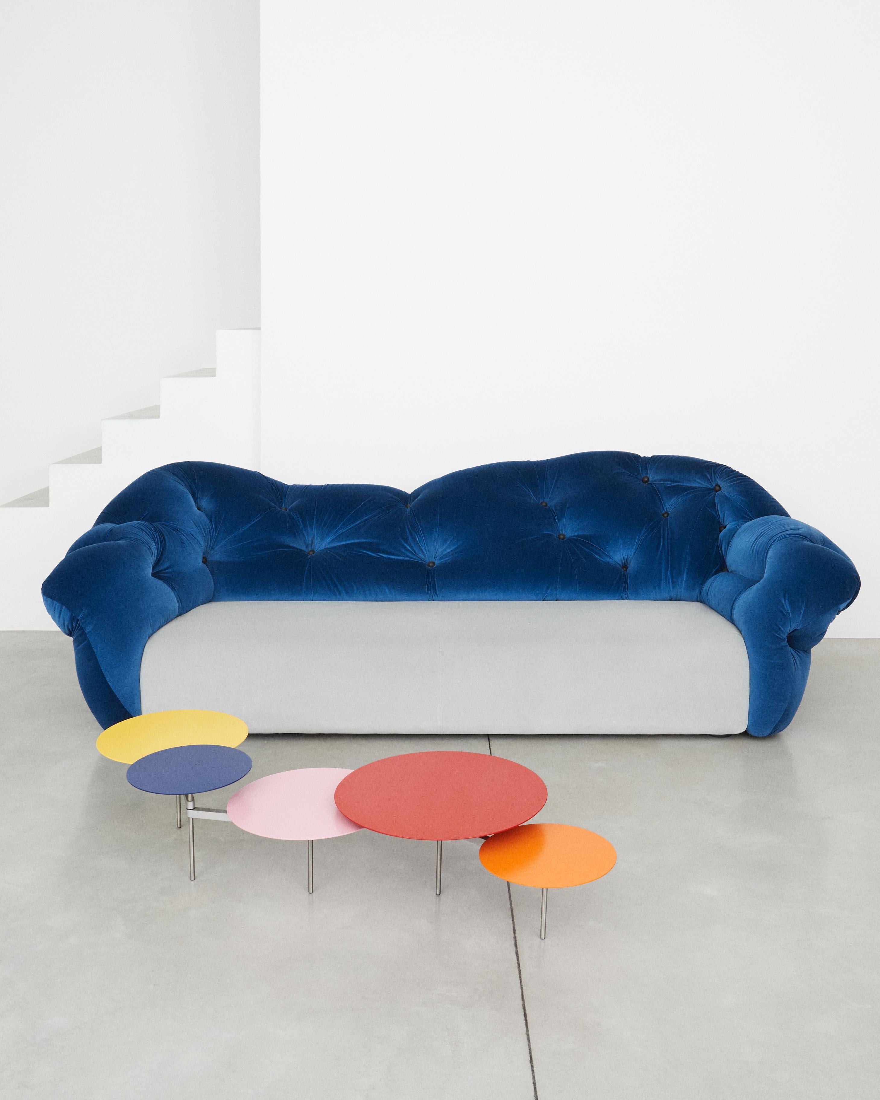 https://a.1stdibscdn.com/nubola-238-velvet-sofa-in-ochre-by-gaetano-pesce-for-sale-picture-4/56838182/f_445315221744720593567/Nubola_238_277_Ambient_1_master.jpg