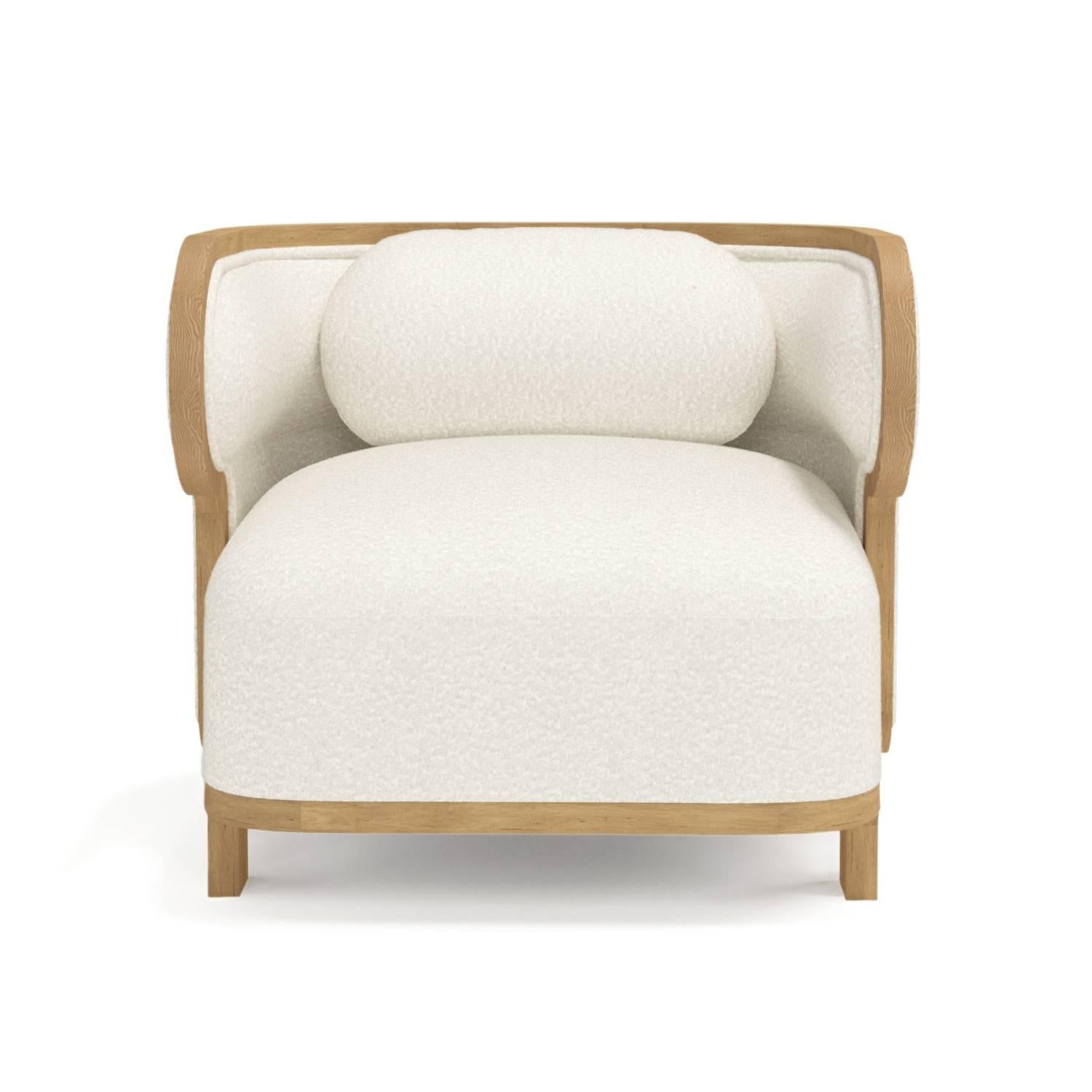 https://a.1stdibscdn.com/odette-curvy-club-chair-with-oak-wood-frame-by-fredjuul-for-sale/f_22063/f_274860921683811773164/ODETTEcnw_front_1__master.jpg