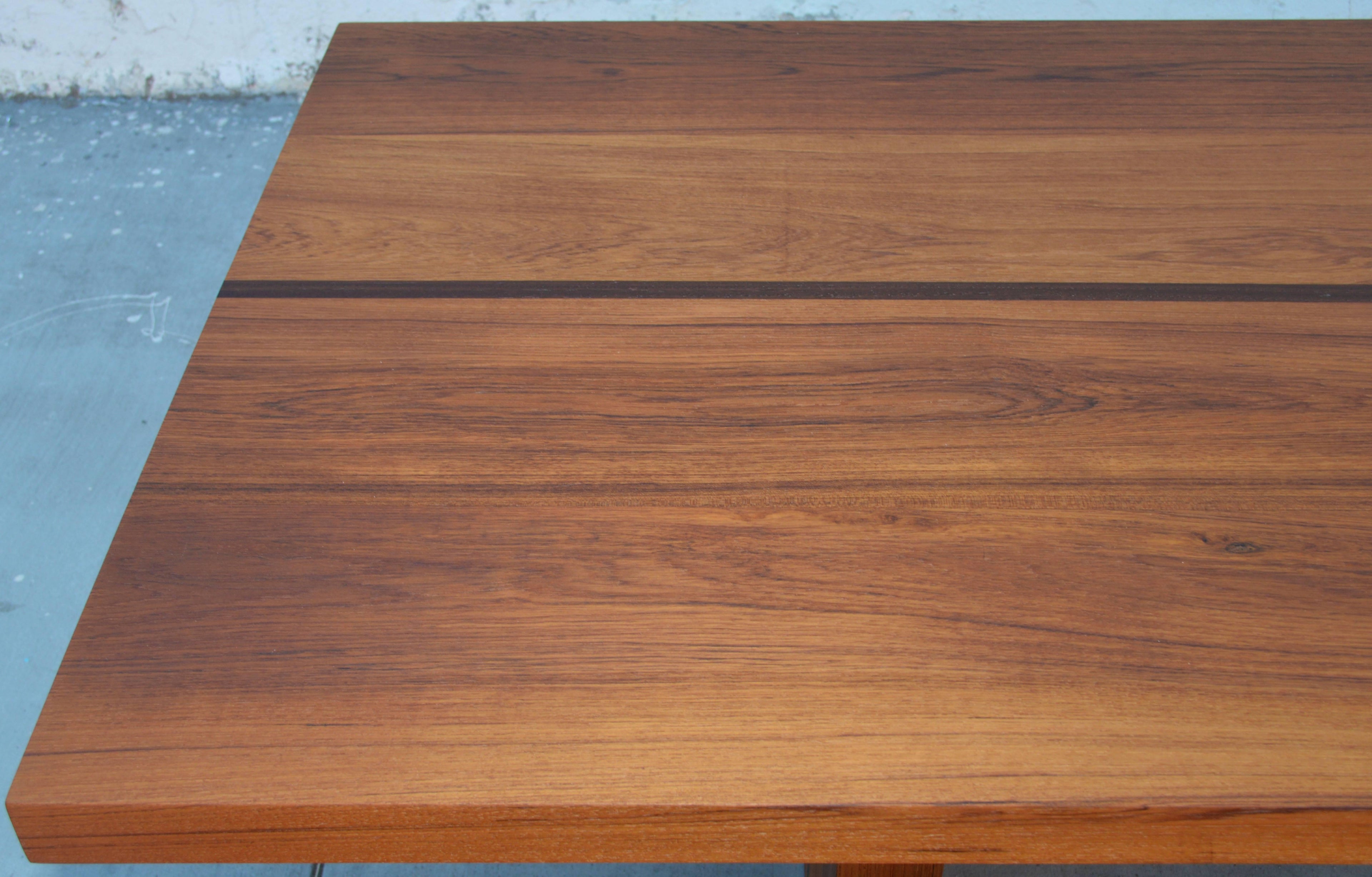 https://a.1stdibscdn.com/outdoor-tables-and-benches-in-teak-and-wenge-custom-made-by-petersen-antiques-for-sale-picture-5/f_8065/f_273196021644524906071/ODT4g_master.jpg