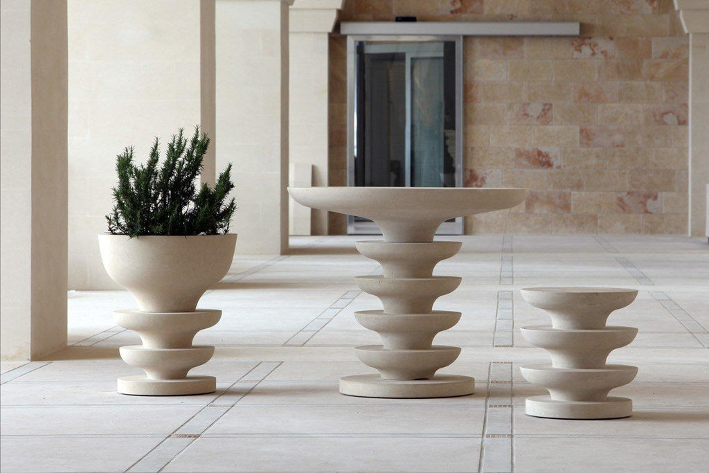 https://a.1stdibscdn.com/contemporary-limestone-dining-table-for-outdoor-settings-for-sale-picture-4/f_27693/f_274918821645557365774/ONDULATION_Table_PIMAR_468378_rel292c0399_master.jpg