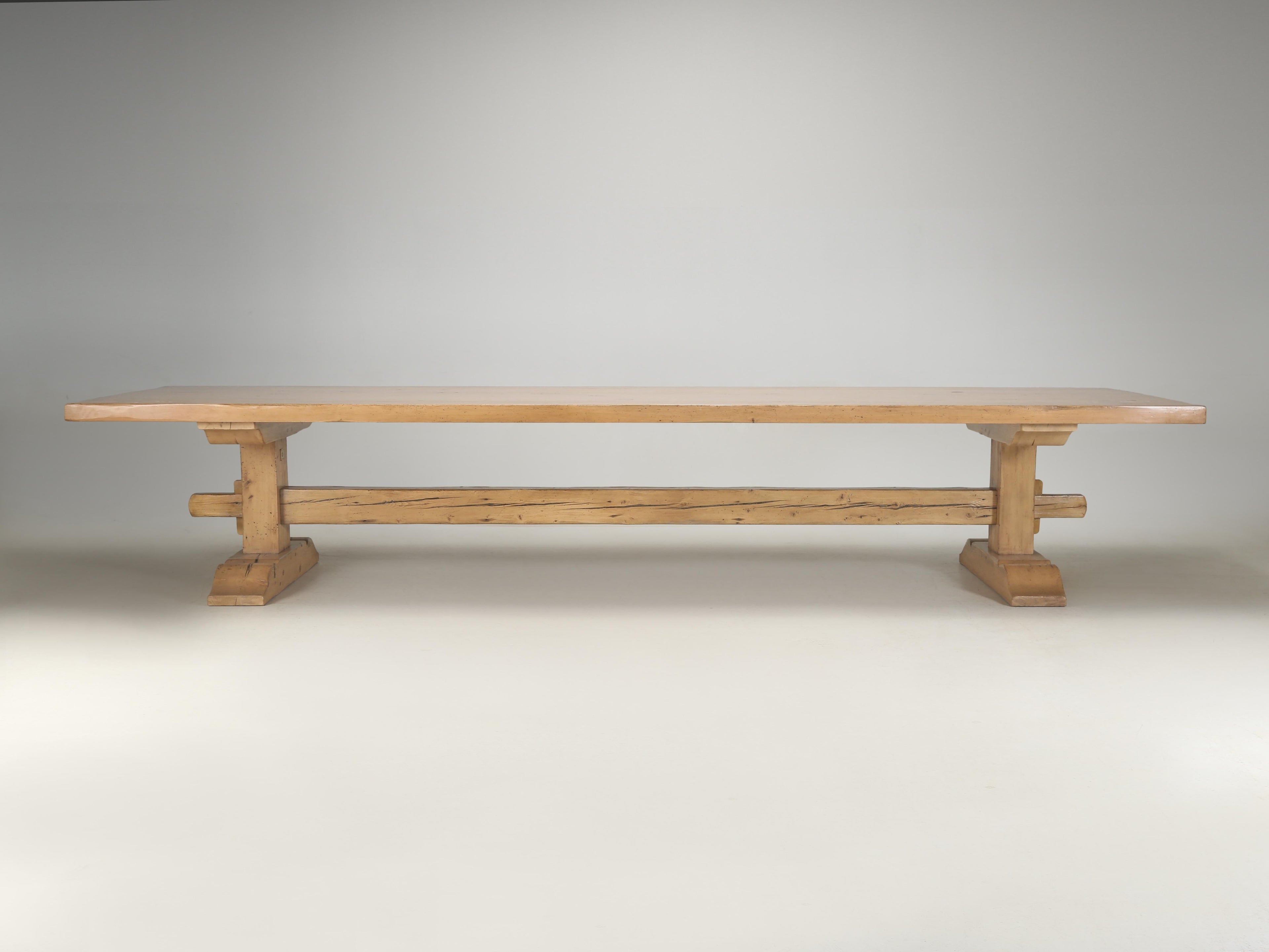 https://a.1stdibscdn.com/dining-table-seats-18-comfortably-made-of-reclaimed-pine-in-chicago-one-off-for-sale-picture-2/f_8243/f_478640421764962709451/OPC2091_02_master.jpg