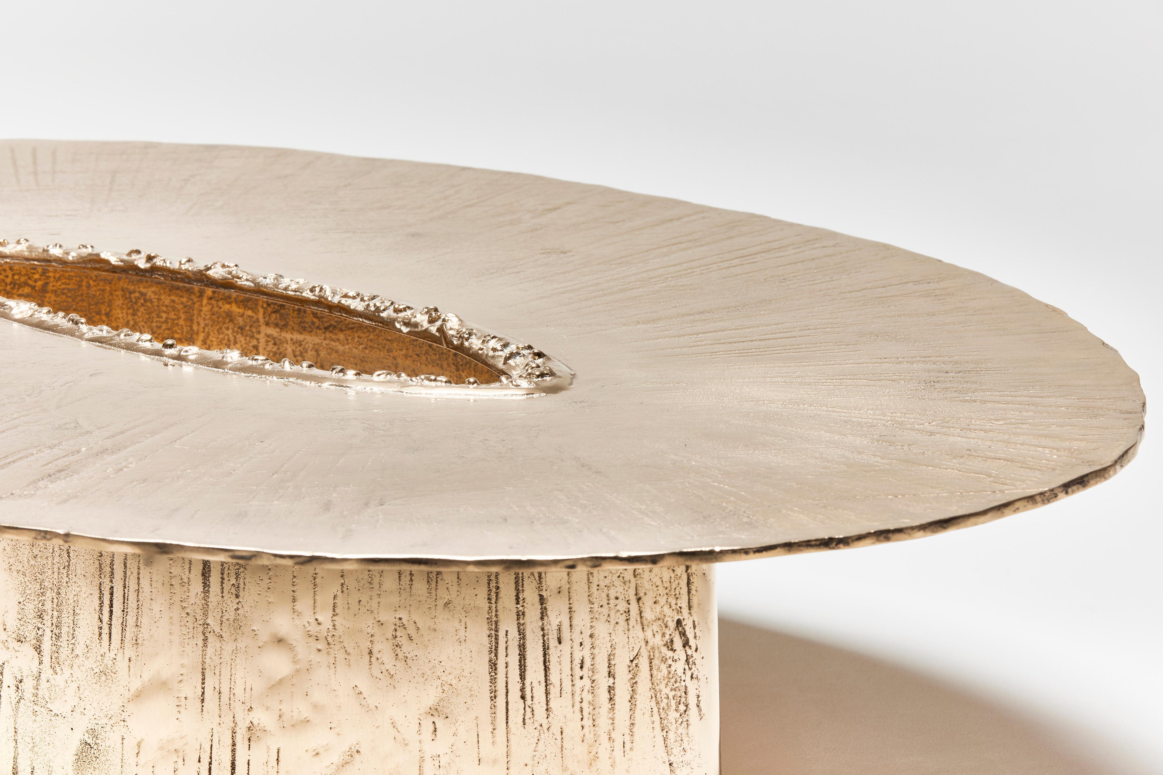 https://a.1stdibscdn.com/21st-century-modern-bronze-coffee-table-by-colo-2021-for-sale-picture-7/f_65832/f_293541521656516764773/OPERA_098_master.jpg