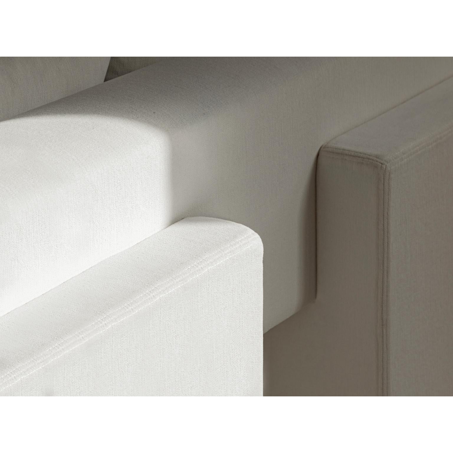 https://a.1stdibscdn.com/odysseus-fully-upholstered-sofa-in-white-linen-fabric-by-oza-design-for-sale-picture-3/f_12192/f_466823521758028404607/OS5_master.jpg
