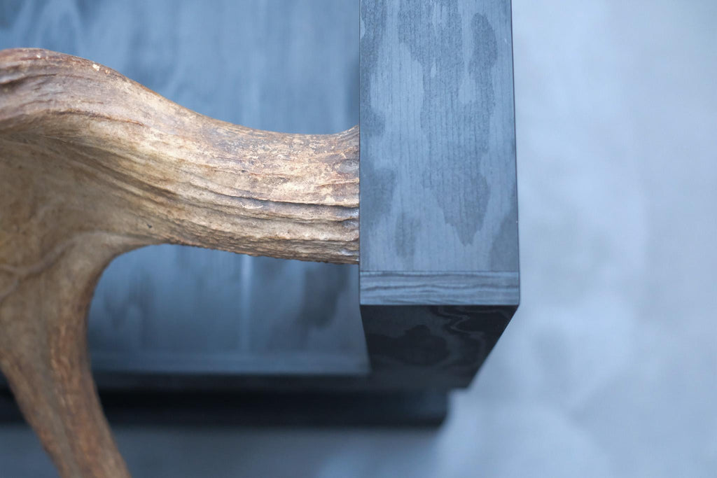 https://a.1stdibscdn.com/stag-chair-by-rick-owens-for-sale-picture-5/f_12192/f_434187021738339012181/OWENS_STAG_CHAIR_LEFT_10_master.jpg