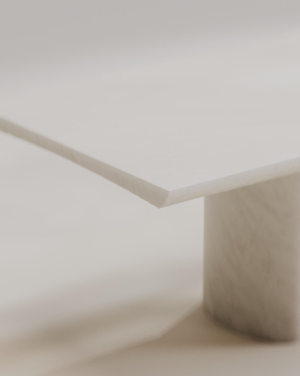 https://a.1stdibscdn.com/solid-white-marble-abraccio-dining-table-250-by-studio-narra-for-sale-picture-4/f_70152/f_358447621692886805306/OWN_OBJ_1_8_master.jpeg