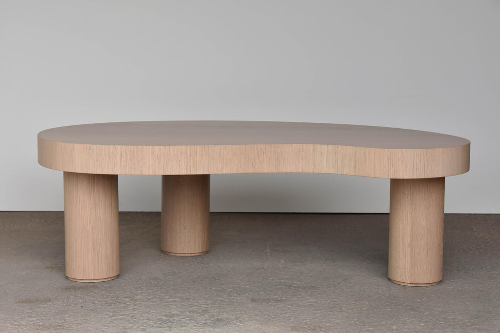 https://a.1stdibscdn.com/rift-white-oak-amoeba-coffee-table-for-sale-picture-2/f_20093/f_486443521770143511355/Oak_Amoeba_2_master.jpg