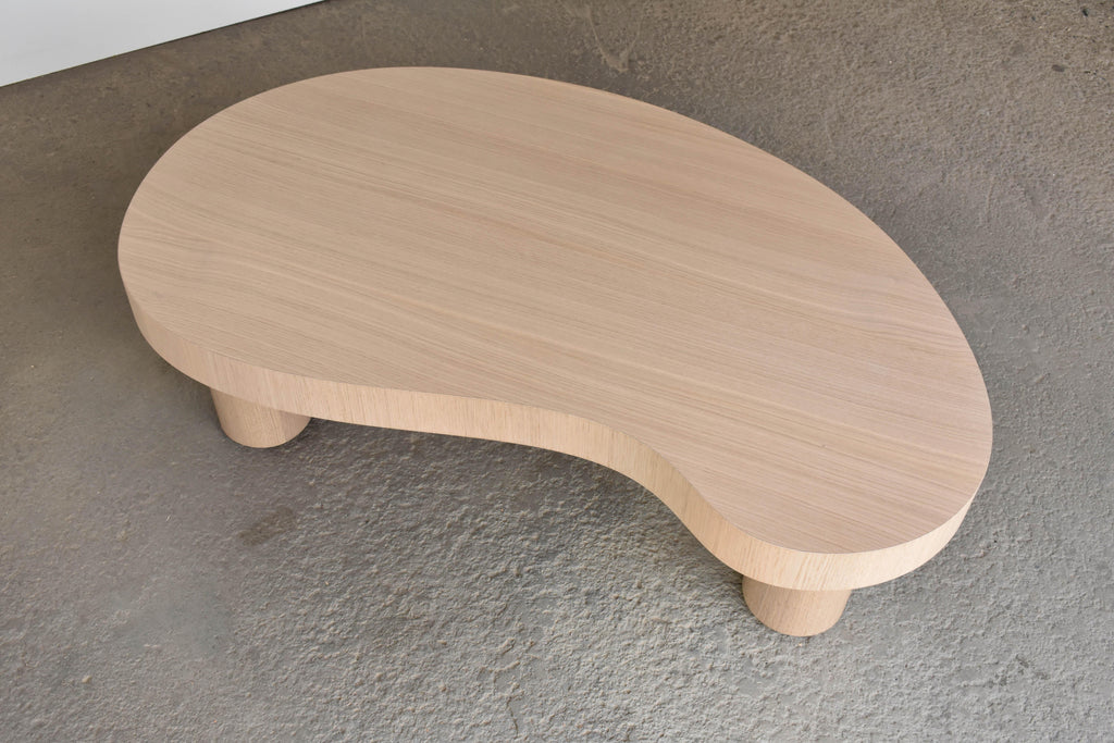 https://a.1stdibscdn.com/rift-white-oak-amoeba-coffee-table-for-sale-picture-3/f_20093/f_486443521770143514267/Oak_Amoeba_3_master.jpg