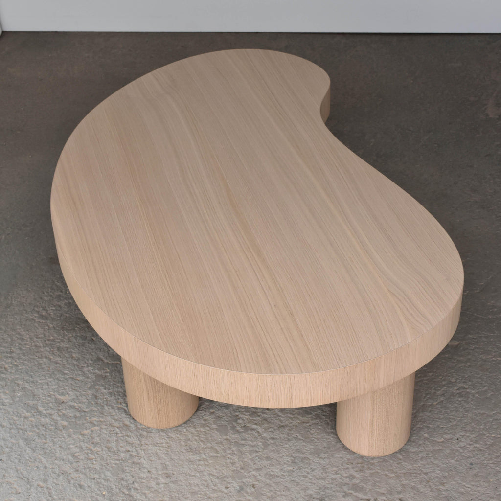 https://a.1stdibscdn.com/rift-white-oak-amoeba-coffee-table-for-sale-picture-5/f_20093/f_486443521770143513612/Oak_Amoeba_5_master.jpg