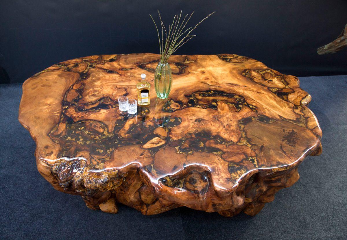 https://a.1stdibscdn.com/kauri-dining-table-in-solid-ancient-kauri-wood-for-sale-picture-5/f_79872/f_331280421677983987301/Oceanus_Ancient_Kauri_table_1200x830_1__master.jpg