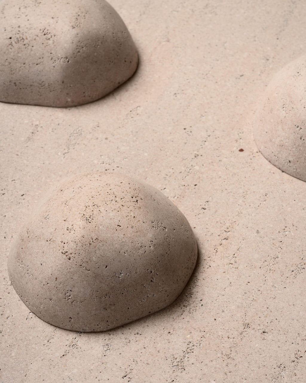 https://a.1stdibscdn.com/rocky-montage-o-sculptural-sandstone-coffee-table-by-odditi-for-sale-picture-8/f_90082/f_475450521763285867541/Odditi_Rocky_Montage_Sandstone_05_master.jpg