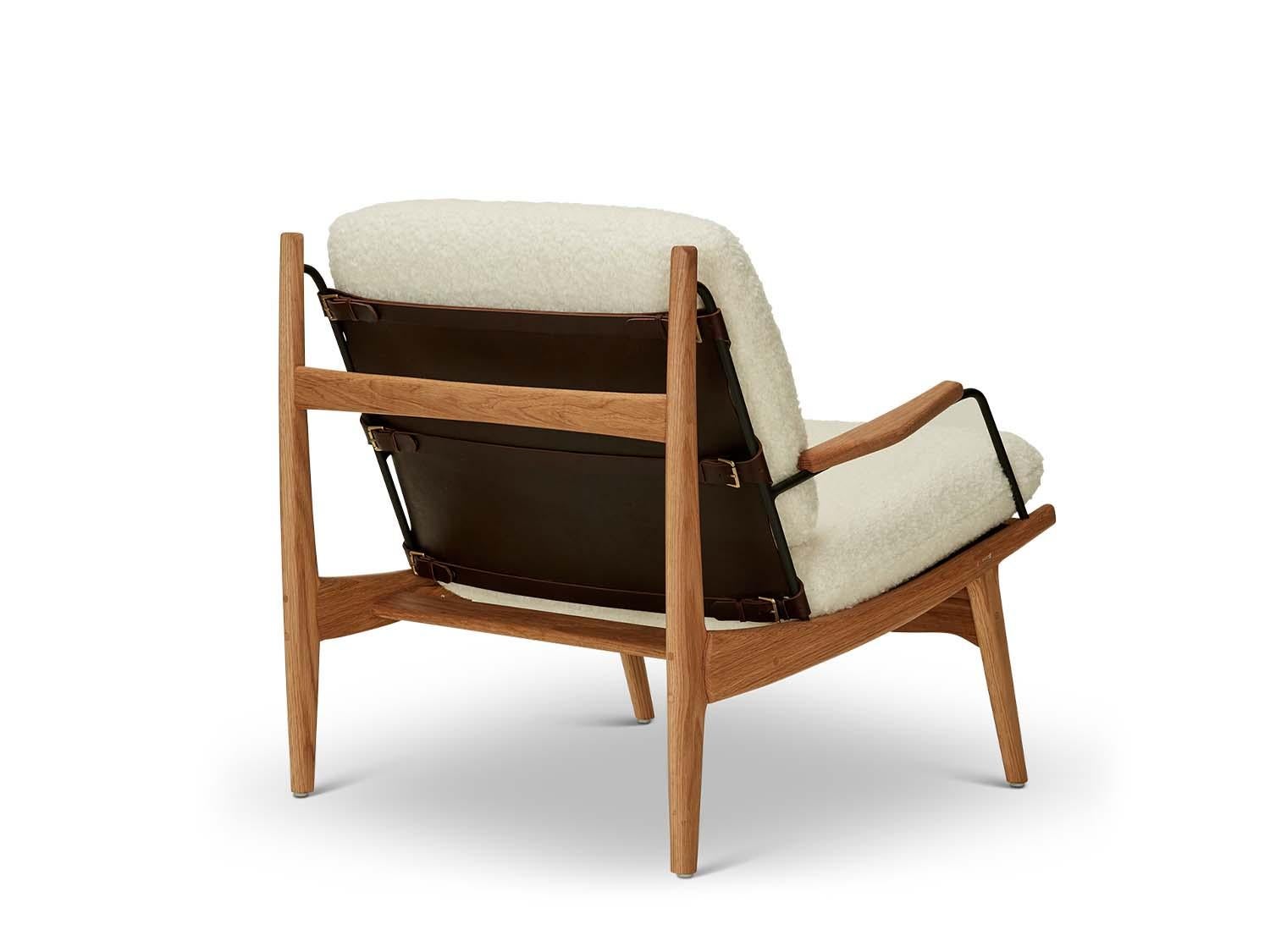 https://a.1stdibscdn.com/lawson-fenning-makers-armchair-solid-oak-white-boucle-modern-lounge-chair-for-sale-picture-4/f_8060/f_494627521774978241526/Oiled_Oak_Brown_leather_Antique_Brass_Grd_D_Boucle_Ivory2_master.jpg