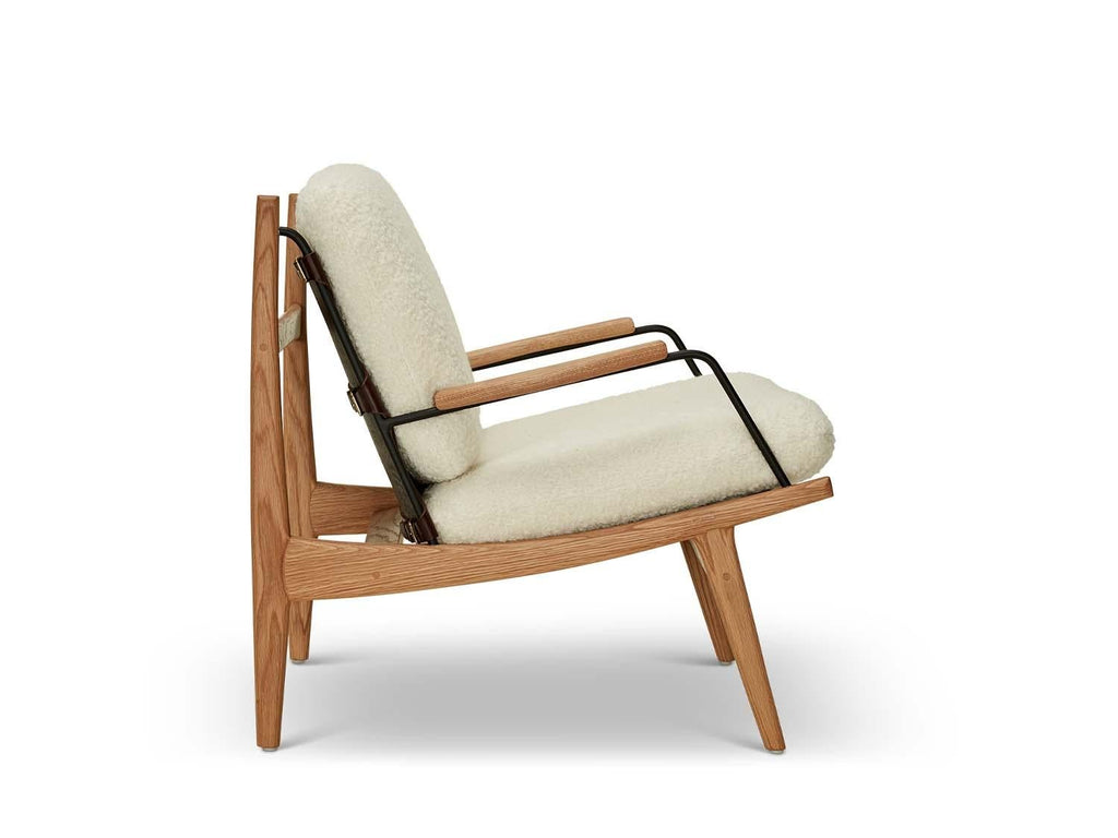 https://a.1stdibscdn.com/lawson-fenning-makers-armchair-solid-oak-white-boucle-modern-lounge-chair-for-sale-picture-3/f_8060/f_494627521774978240981/Oiled_Oak_Brown_leather_Antique_Brass_Grd_D_Boucle_Ivory3_master.jpg