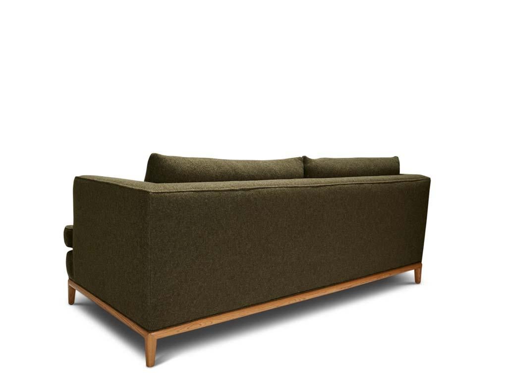 https://a.1stdibscdn.com/franklin-sofa-by-lawson-fenning-for-sale-picture-4/f_8060/f_394571021714172711347/Oiled_Oak_Grade_D_Boiled_Wool_Loden_d_master.jpg