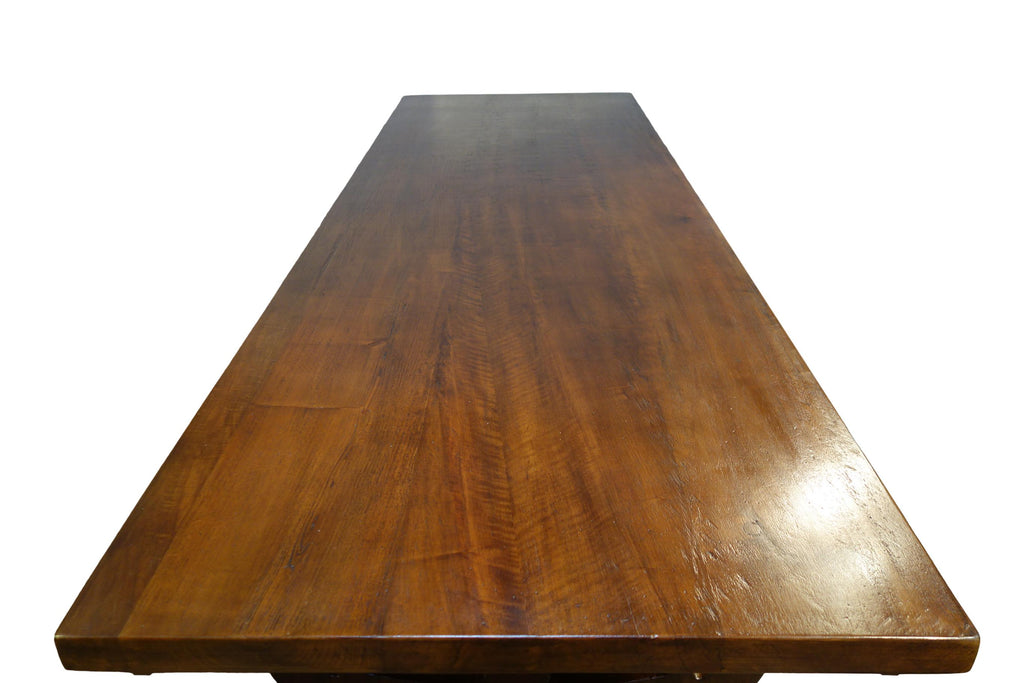https://a.1stdibscdn.com/17th-century-refectory-style-dining-table-with-end-extensions-custom-sizes-for-sale-picture-7/f_12292/f_295460921657665905628/Old_Walnut_top_master.JPG