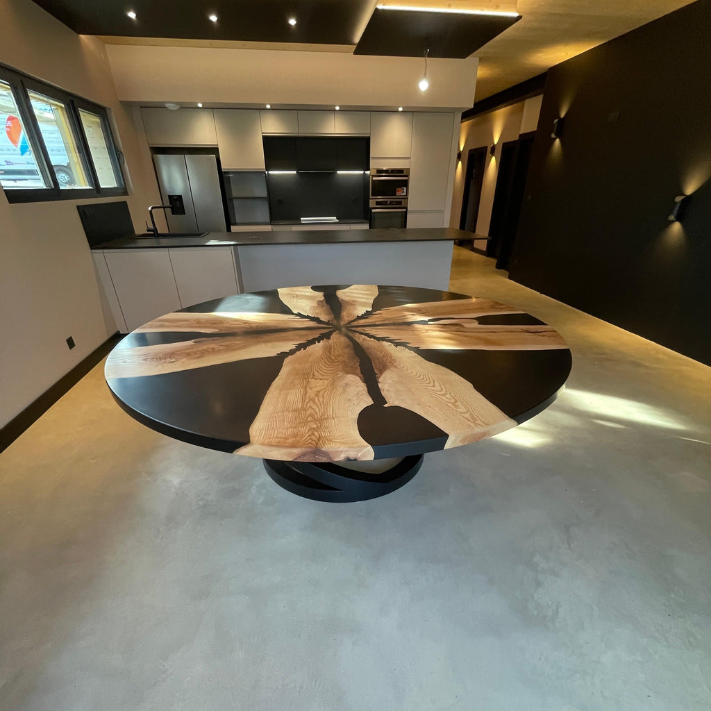 https://a.1stdibscdn.com/onyx-bois-dechire-sculptural-circular-dining-table-by-meubles-thouret-for-sale-picture-3/f_12192/f_489975021772139290440/Onyx_2_master.JPG