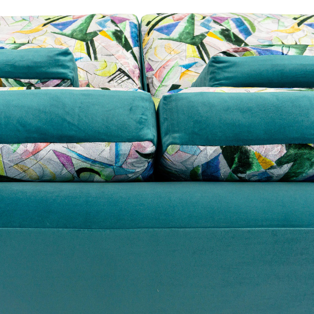 https://a.1stdibscdn.com/mid-century-modern-sofa-upholstered-in-turquoise-and-abstract-patterned-velvet-for-sale-picture-7/f_21233/f_281106721649182234038/Osborneandlittle_Velvet_Fabric_Sofa_Back_master.jpg