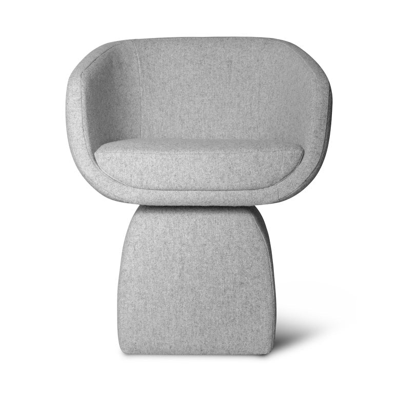 https://a.1stdibscdn.com/oscar-upholstered-chair-boucle-swivel-and-com-option-portugal-by-duistt-for-sale-picture-11/f_63222/f_457214621776444399147/Oscar_chair_COM_nobilis_wool_made_in_portugal_duistt_1_master.jpg?width=768