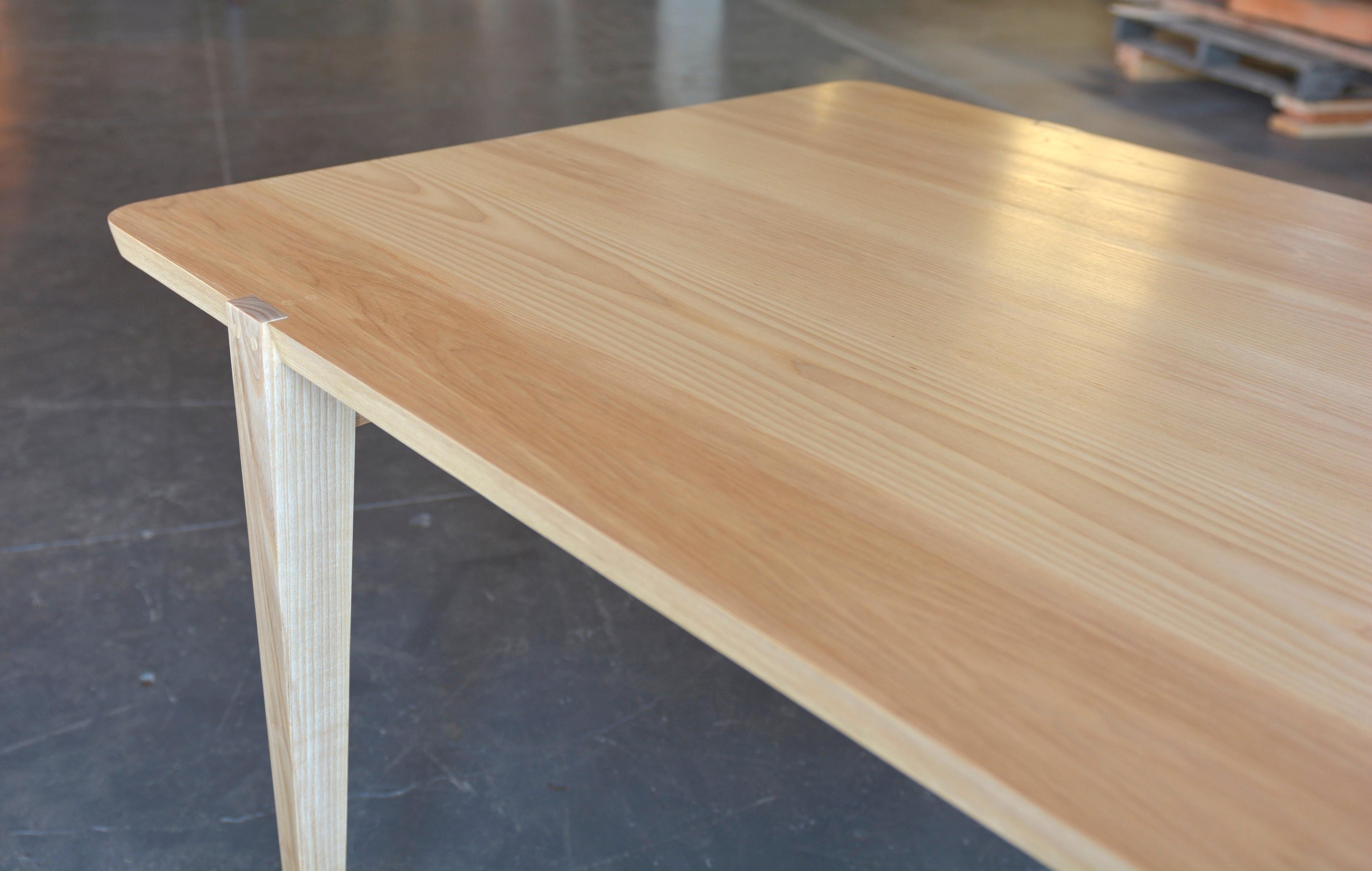 https://a.1stdibscdn.com/96-oslo-dining-table-in-ash-by-studio-moe-for-sale-picture-4/f_51932/f_183216021584253164152/Oslo_Dining_Table_5_master.jpg