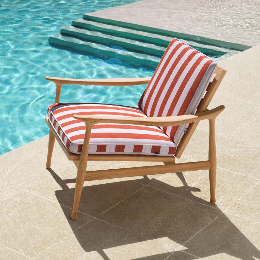 https://a.1stdibscdn.com/natural-teak-outdoor-chair-with-orange-cushions-for-sale-picture-3/f_15302/f_492585421773737792675/Outdoor_Chair_Manzo_orange1_master.jpg