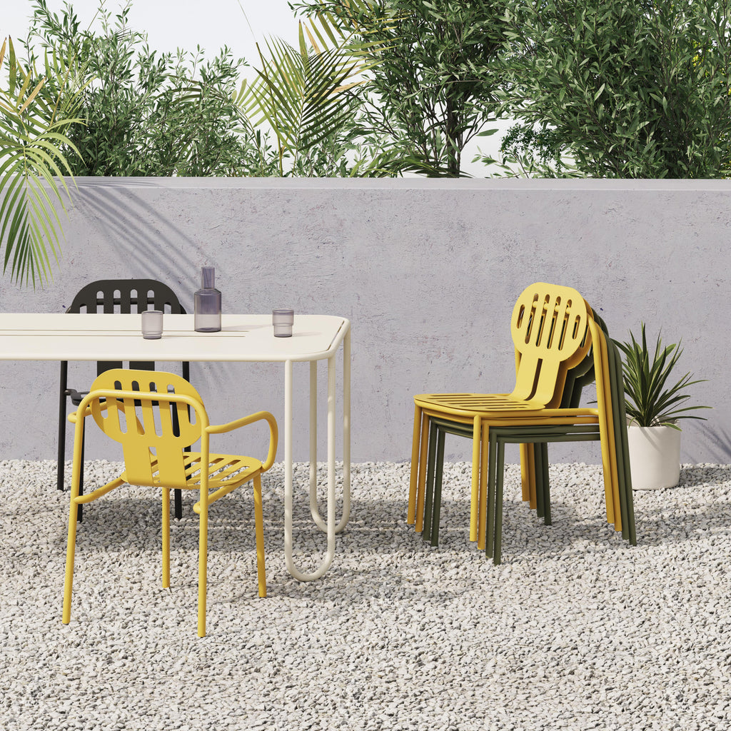 https://a.1stdibscdn.com/desert-aluminum-dining-table-with-metal-tabletop-by-joyf-for-sale-picture-7/f_105812/f_468433621759079308150/Outdoor_set_5_master.jpg