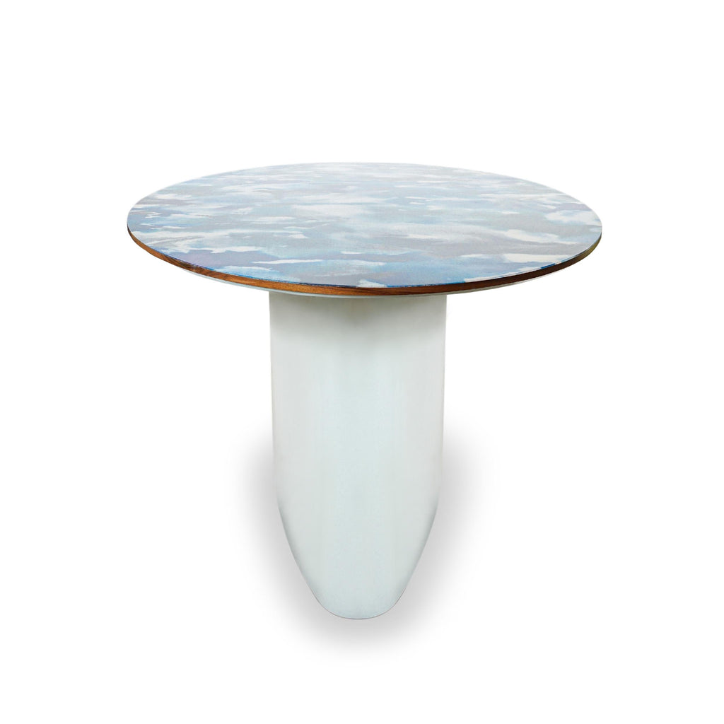 https://a.1stdibscdn.com/ellipse-dining-table-with-decorative-top-finished-in-resin-and-lacquered-base-for-sale-picture-7/f_21233/f_277854621647282092847/Oval_romo_wallpaper_lacquered_maple_dining_table_head_end_master.jpg