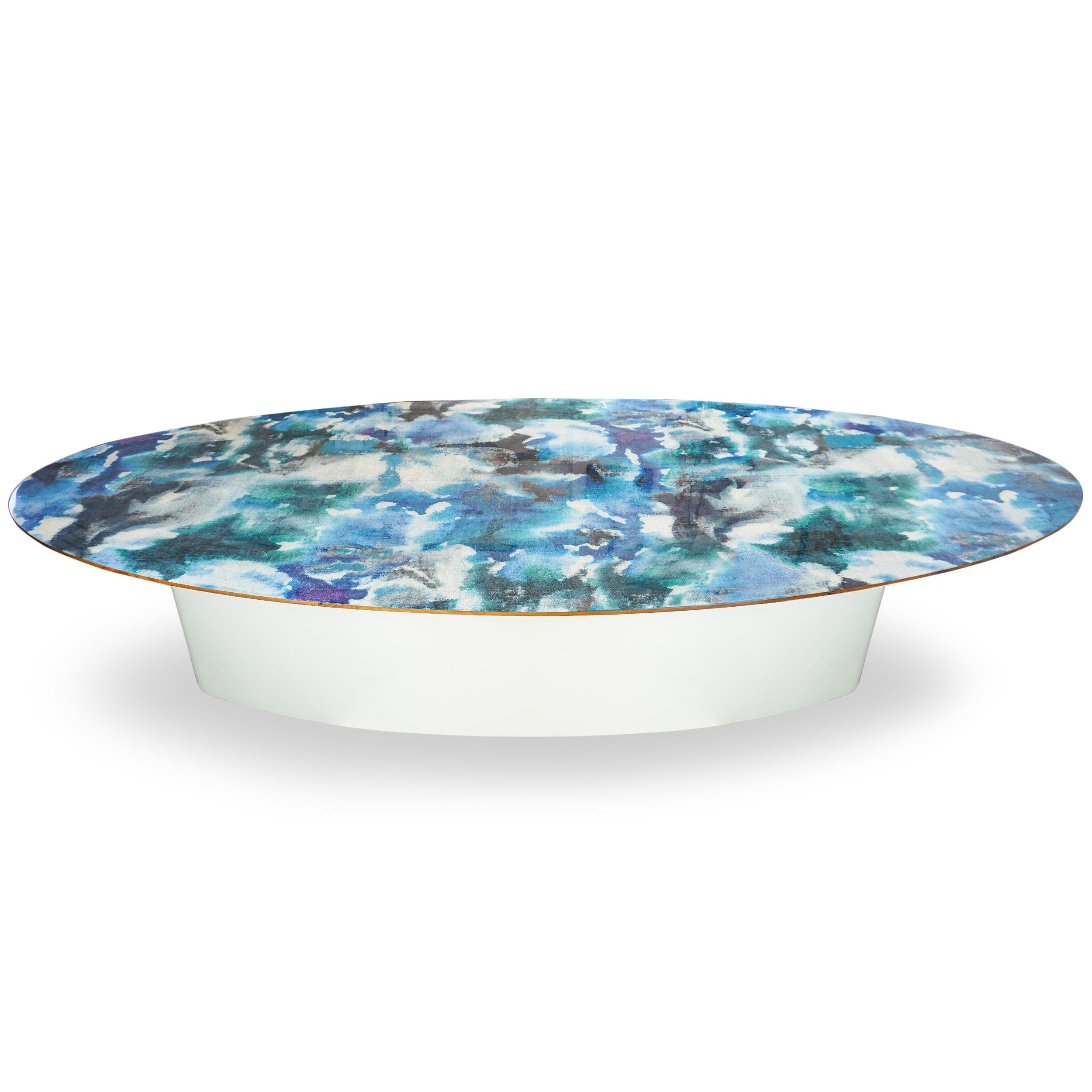 https://a.1stdibscdn.com/ellipse-dining-table-with-decorative-top-finished-in-resin-and-lacquered-base-for-sale-picture-10/f_21233/f_277854621647282102612/Oval_romo_wallpaper_lacquered_maple_dining_table_top_master.jpg