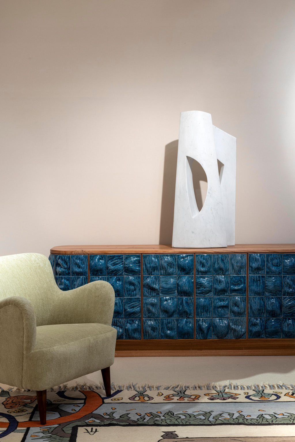 https://a.1stdibscdn.com/21st-century-curved-cabinet-credenza-by-rem-atelier-netherlands-for-sale-picture-9/f_65832/f_405549021776864895656/_P0A6715_master.jpg