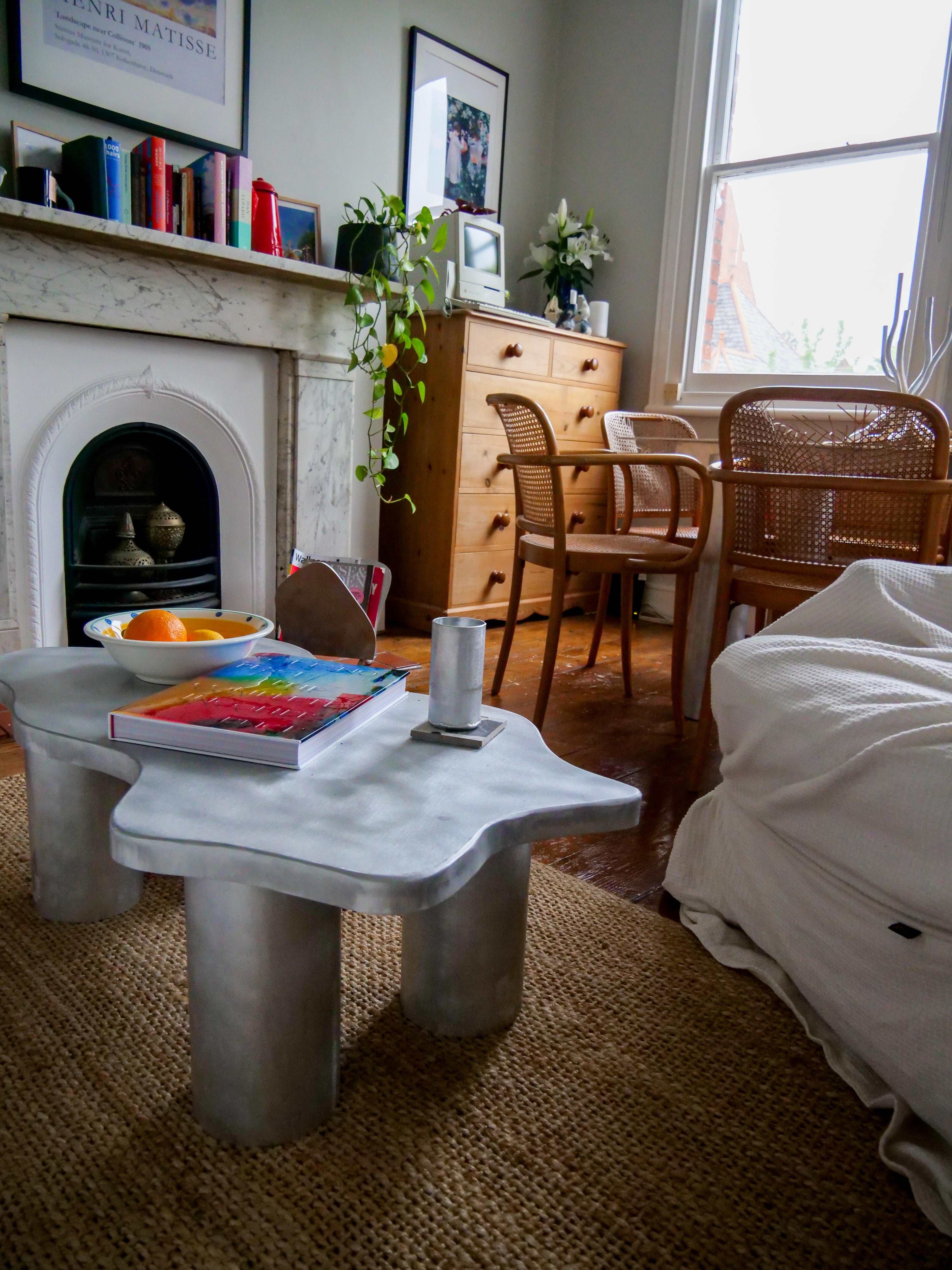 https://a.1stdibscdn.com/coffee-table-by-joseph-ellwood-for-six-dots-design-for-sale-picture-4/f_80022/f_390270621713894652391/P1100309_master.jpg