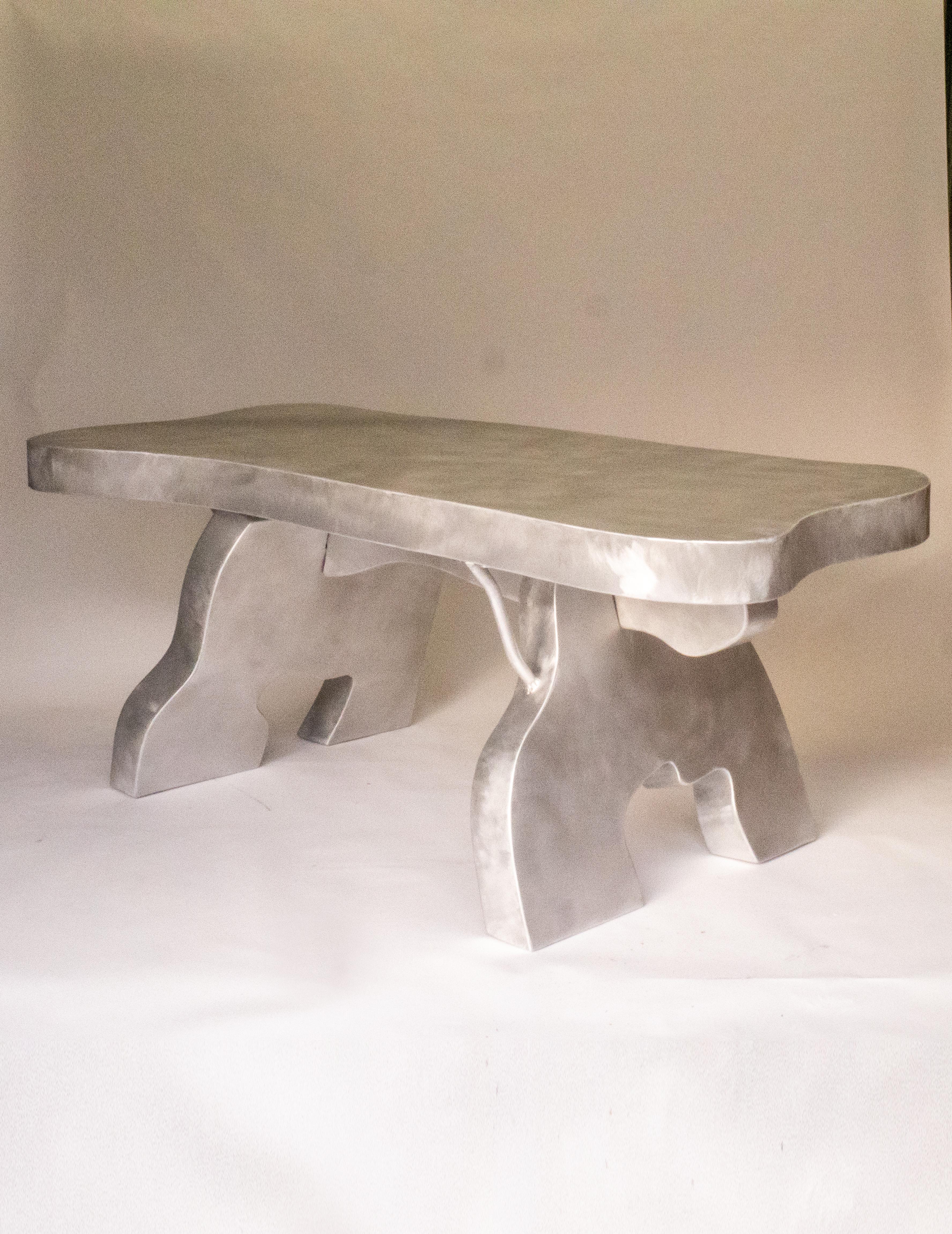 https://a.1stdibscdn.com/six-dots-design-indoor-outdoor-table-for-sale-picture-3/f_80022/f_434229321738345640155/P1122288_pe_master.jpg