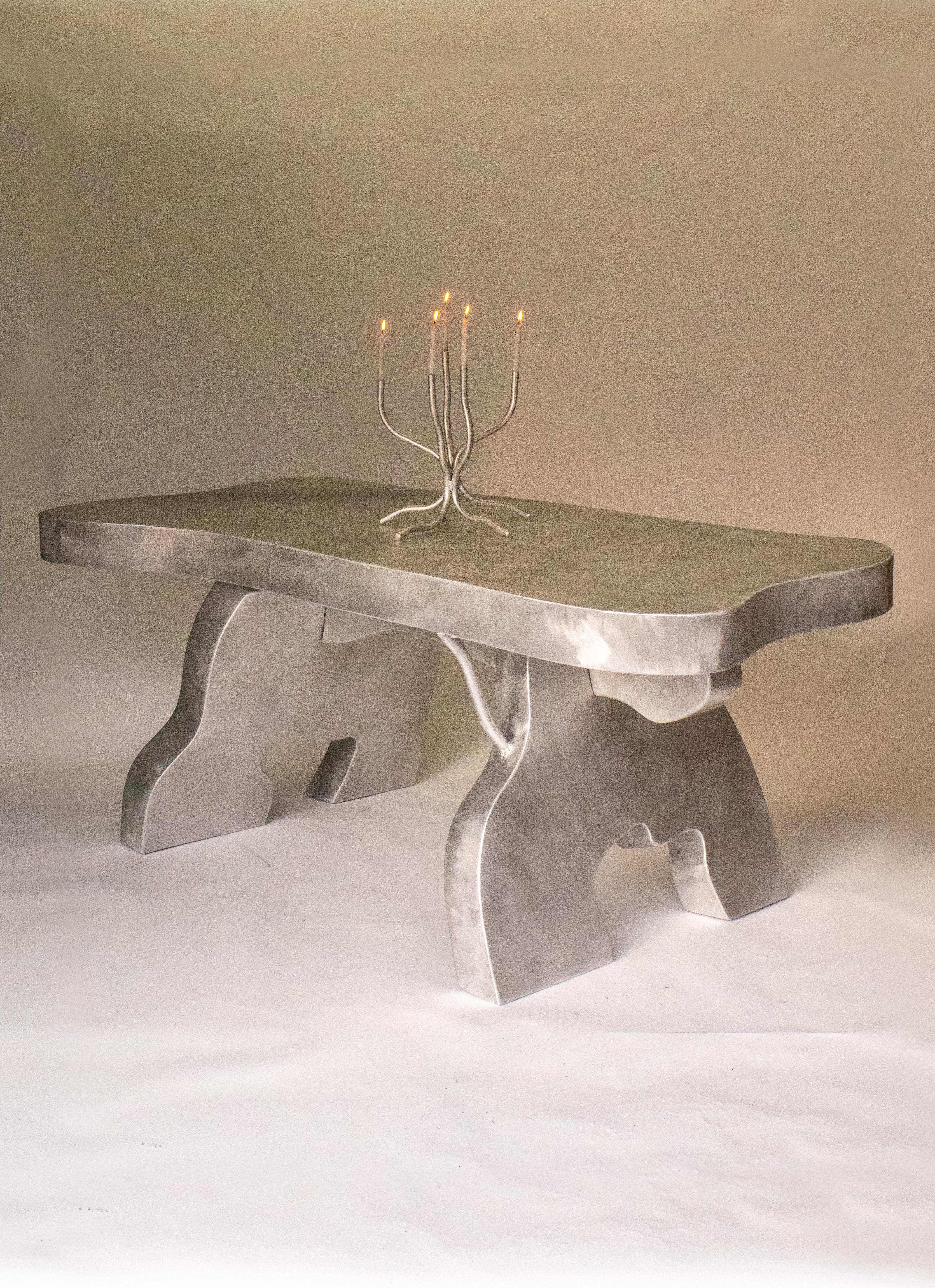 https://a.1stdibscdn.com/six-dots-design-indoor-outdoor-table-for-sale-picture-4/f_80022/f_434229321738345640365/P1122321_pe_master.jpg