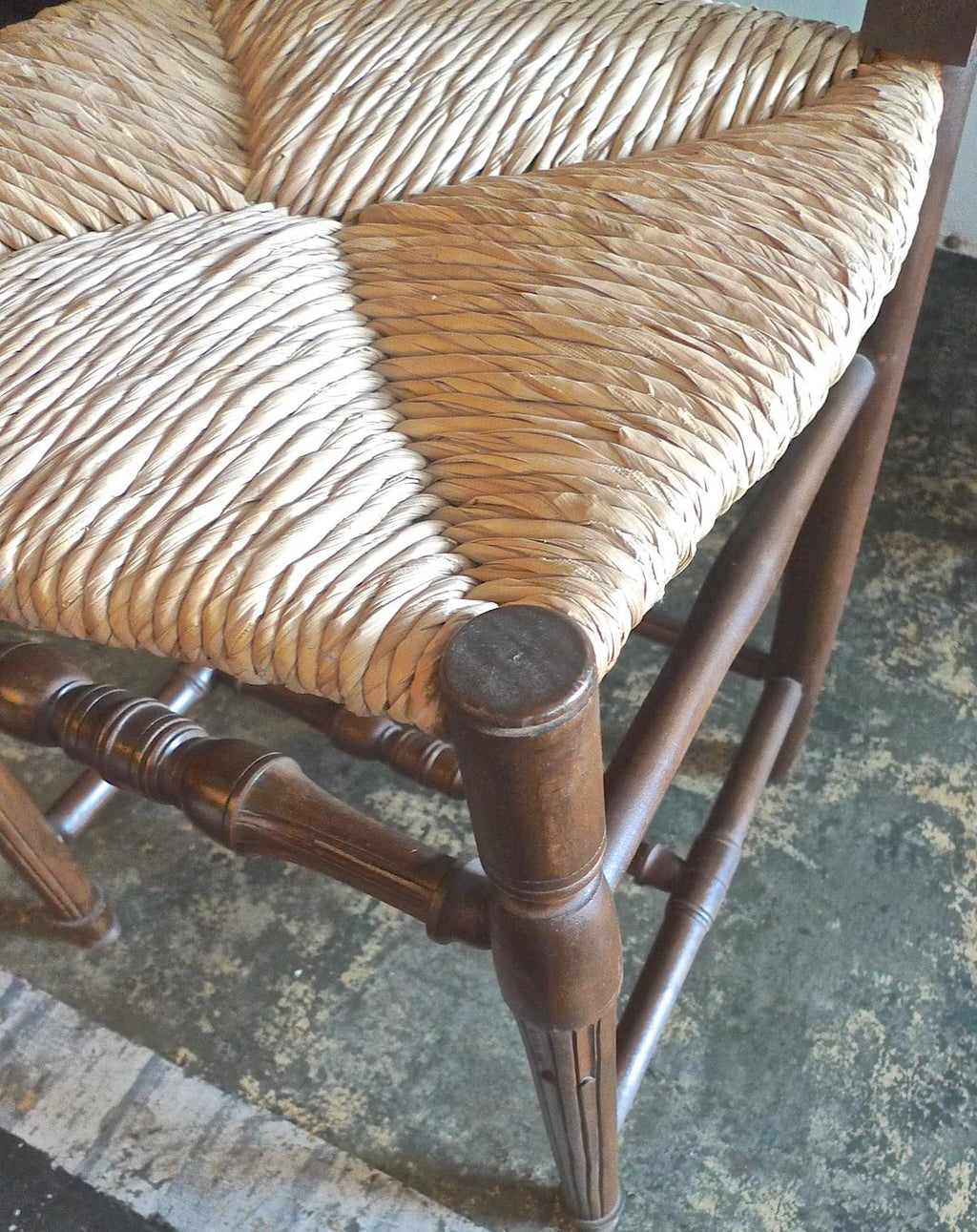 https://a.1stdibscdn.com/reproduction-french-louis-xvi-style-hand-carved-dining-chair-with-rush-seat-for-sale-picture-7/f_10630/f_246824621627417302399/P1160136_master.jpg