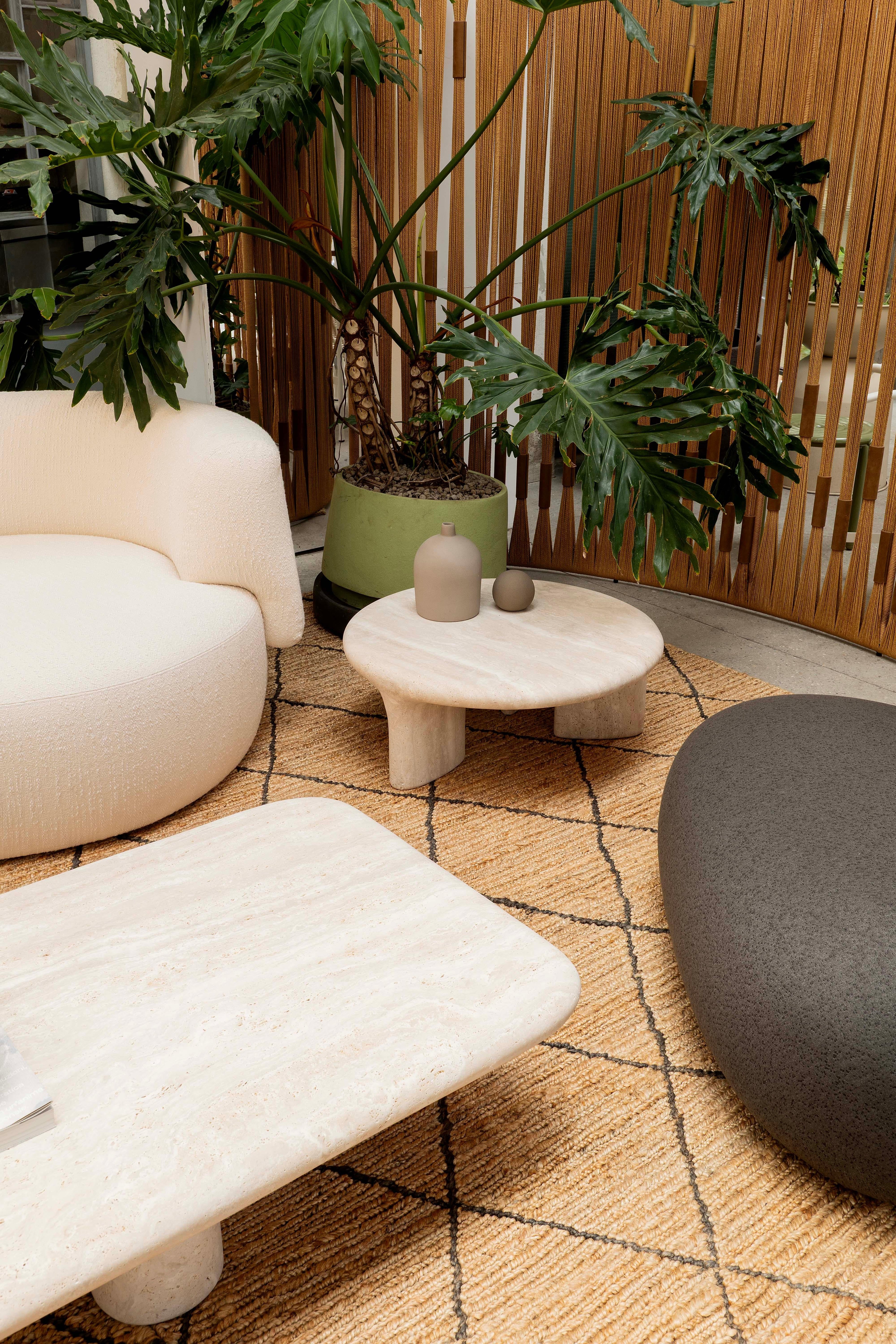 https://a.1stdibscdn.com/elephant-coffee-table-large-for-sale-picture-7/f_95332/f_462235121754929627334/P1180762_master.jpg