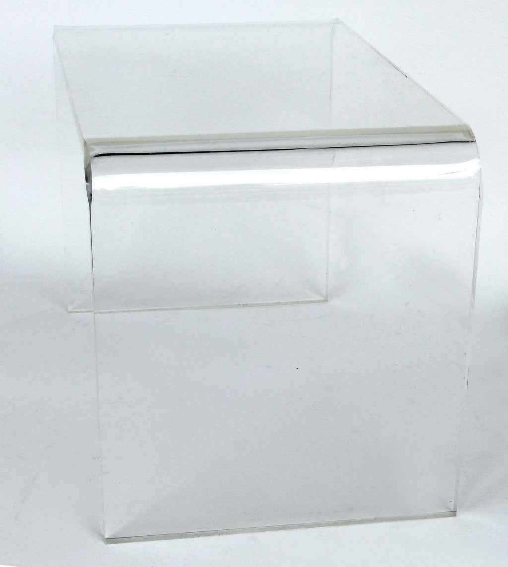 https://a.1stdibscdn.com/custom-lucite-waterfall-table-or-bench-with-curved-sides-for-sale-picture-3/f_19743/f_172088411576172087766/P1630222_master.JPG