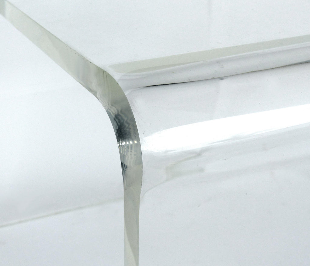 https://a.1stdibscdn.com/custom-lucite-waterfall-table-or-bench-with-curved-sides-for-sale-picture-4/f_19743/f_172088411576172088438/P1630225_master.JPG
