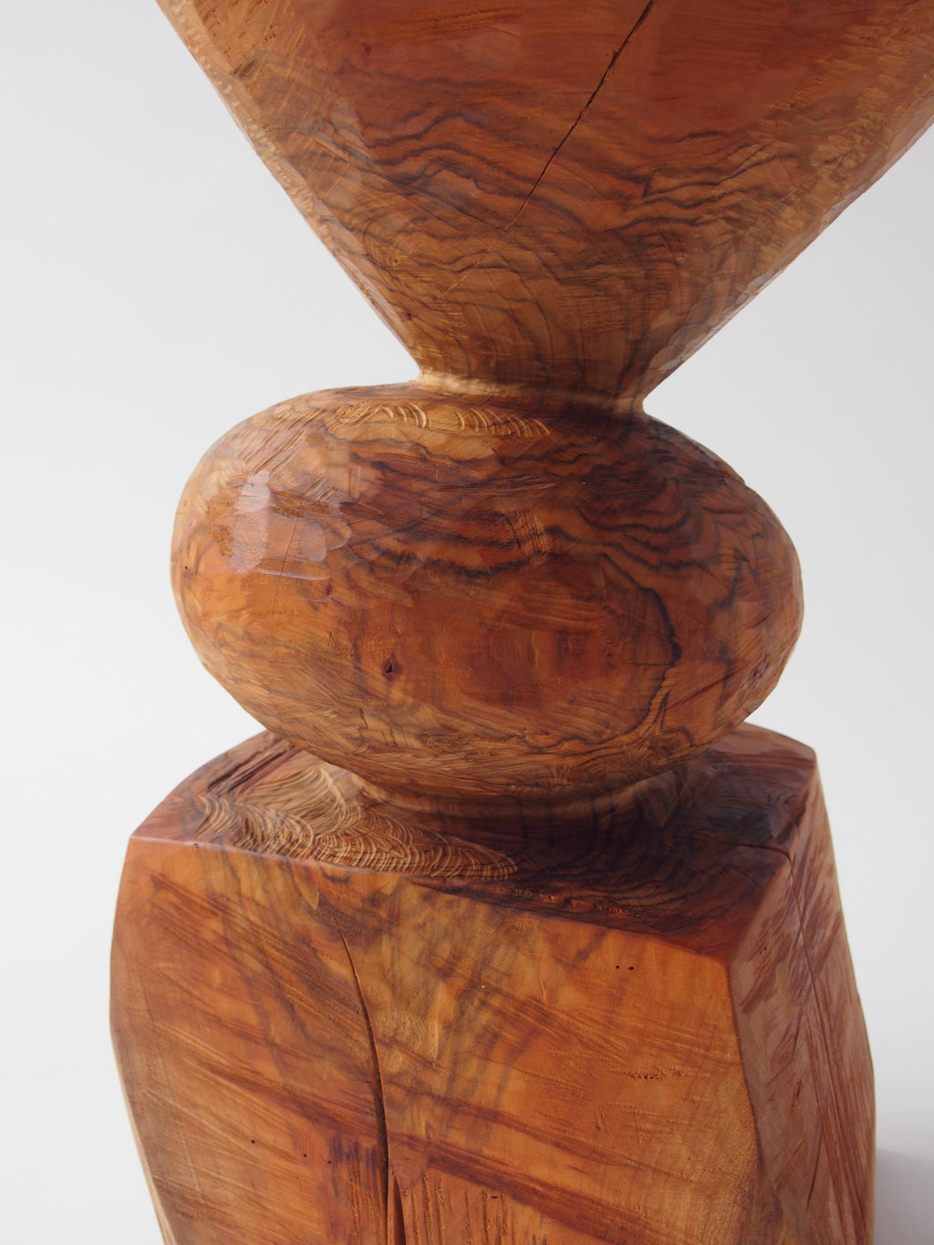 https://a.1stdibscdn.com/hiroyuki-nishimura-zougei-sculptural-stool-side-table-41-for-sale-picture-6/f_21633/f_422894821731487828840/P8080696_master.jpg