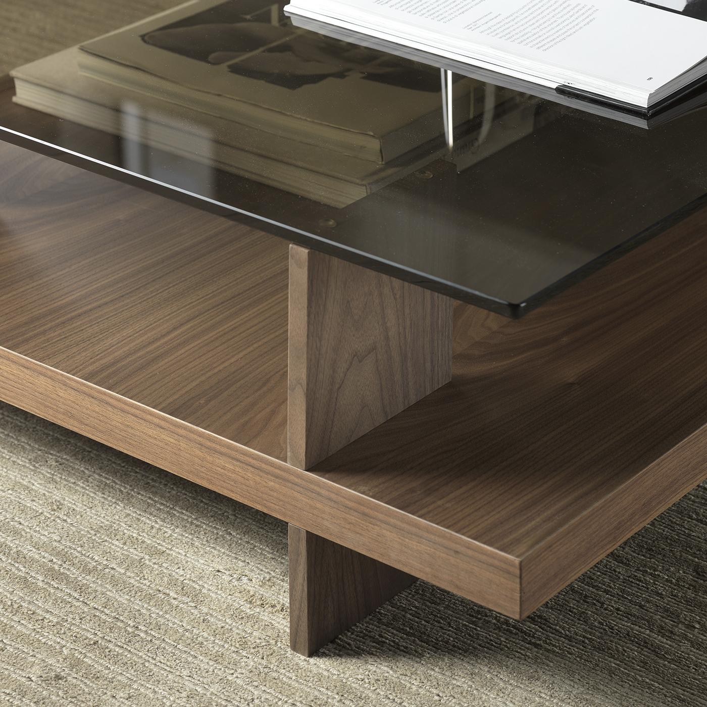 https://a.1stdibscdn.com/corallo-square-coffee-table-by-fabio-rebosio-by-pacini-cappellini-for-sale-picture-2/12330573/f_132556811547181526170/PACICO_102_A20180918_17518_k9ipt_master.jpg