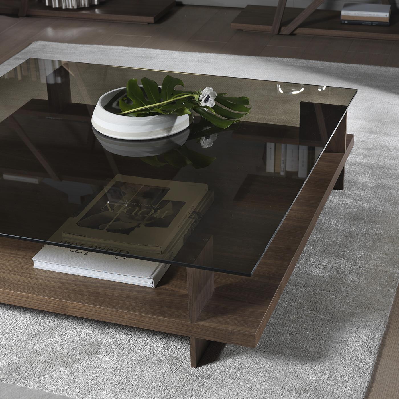 https://a.1stdibscdn.com/corallo-square-coffee-table-by-fabio-rebosio-by-pacini-cappellini-for-sale-picture-3/12330573/f_132556811547181527568/PACICO_102_B20180918_17518_fqyut4_master.jpg