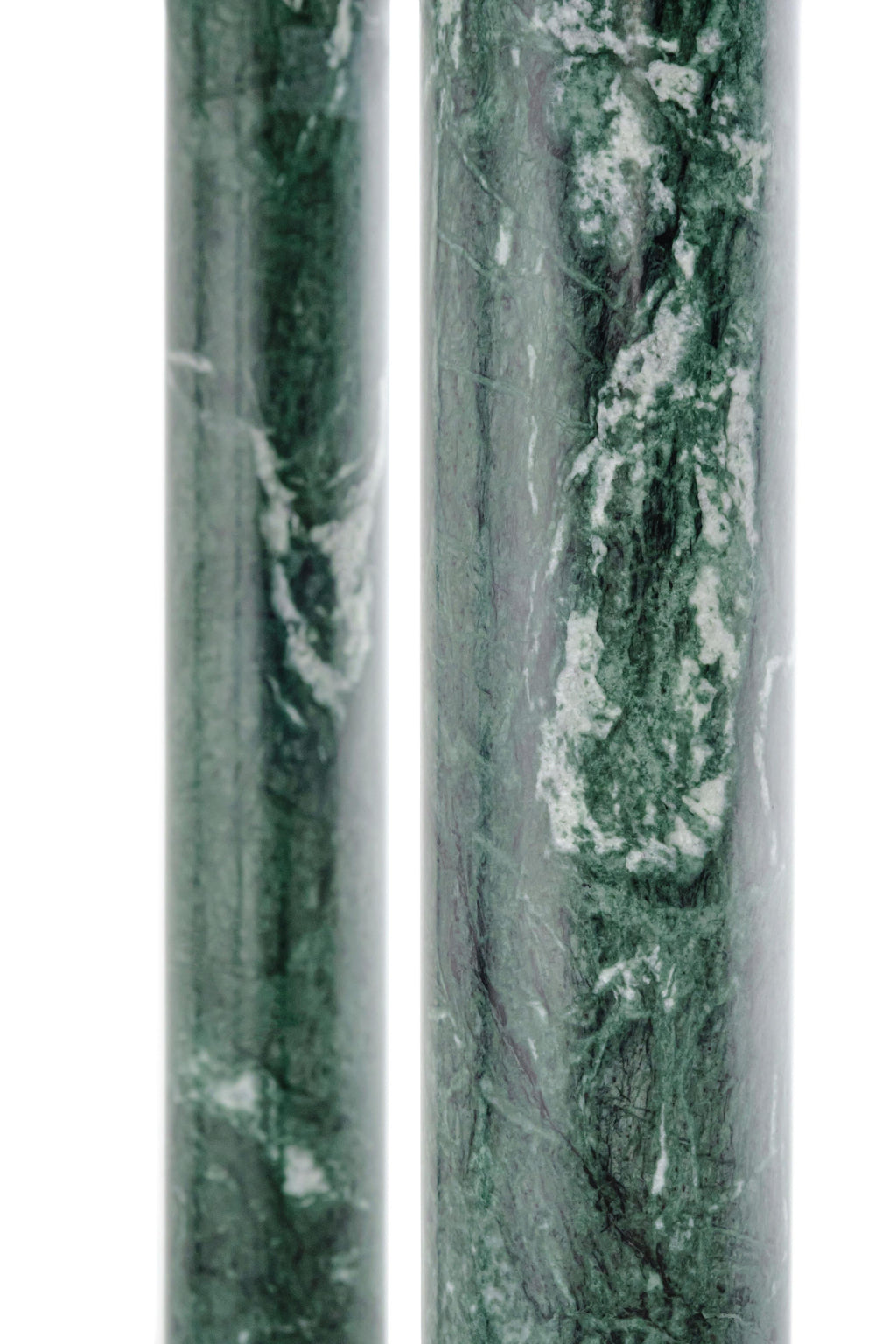 https://a.1stdibscdn.com/modern-dining-round-table-paul-by-noom-130-cm-green-marble-for-sale-picture-13/f_31233/f_319766121672327987519/PAUL_DINING_TABLE_LIMITED_EDITION_12__master.jpg