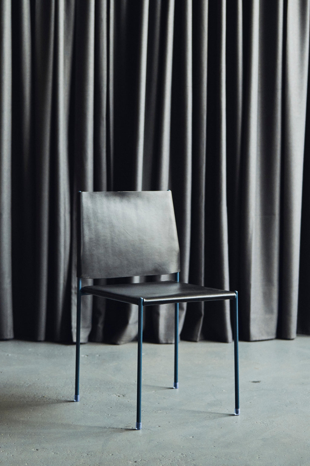 https://a.1stdibscdn.com/phillip-adams-chair-for-sale-picture-6/f_45601/f_211696621603766740806/PB207249_2020_04_10_21_02_00_PaulBarbera_master.jpg