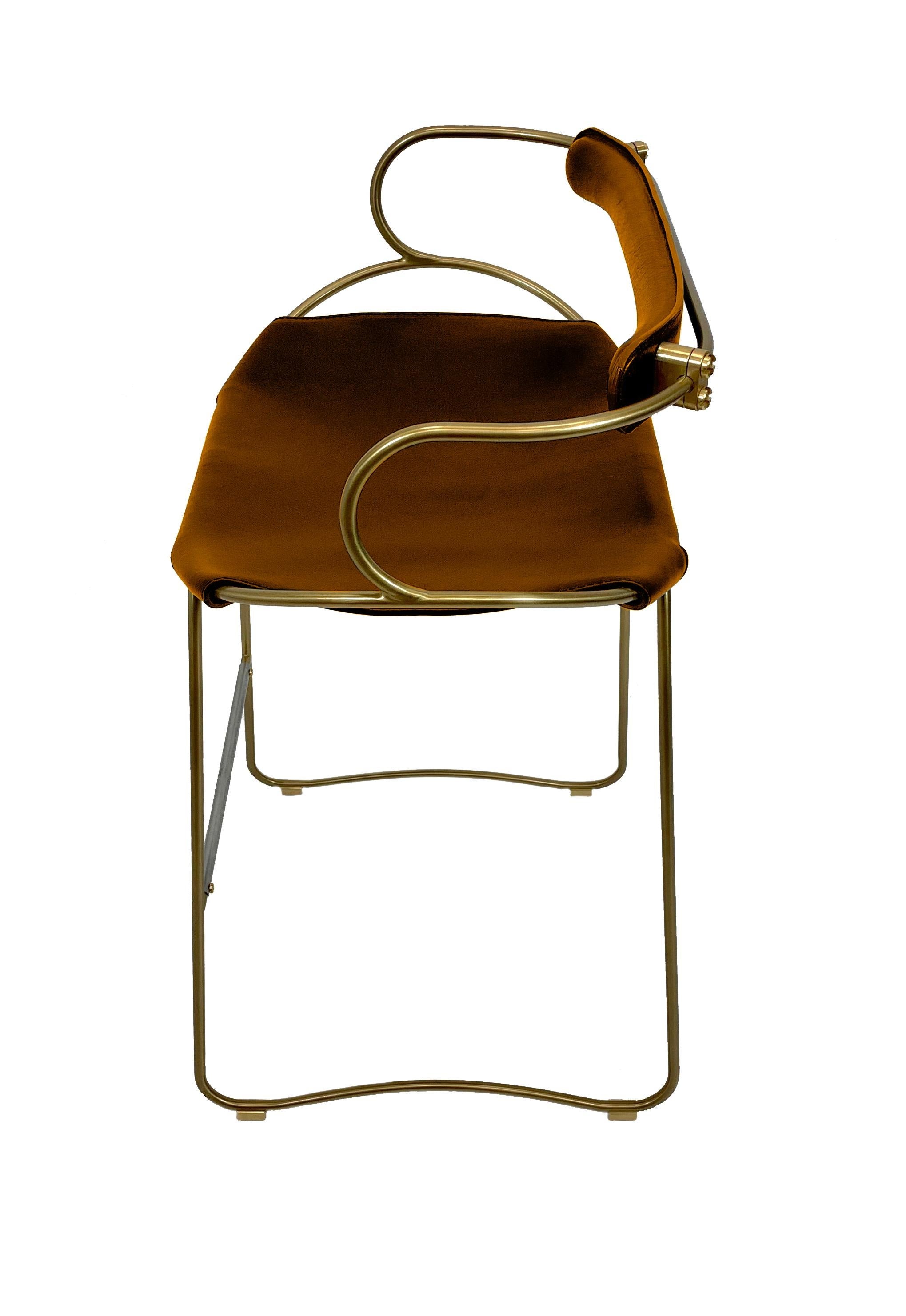 https://a.1stdibscdn.com/counter-stool-with-backrest-brass-steel-and-natural-tobacco-saddler-leather-for-sale-picture-2/f_40561/f_180967321582714903291/PERFIL_master.jpg