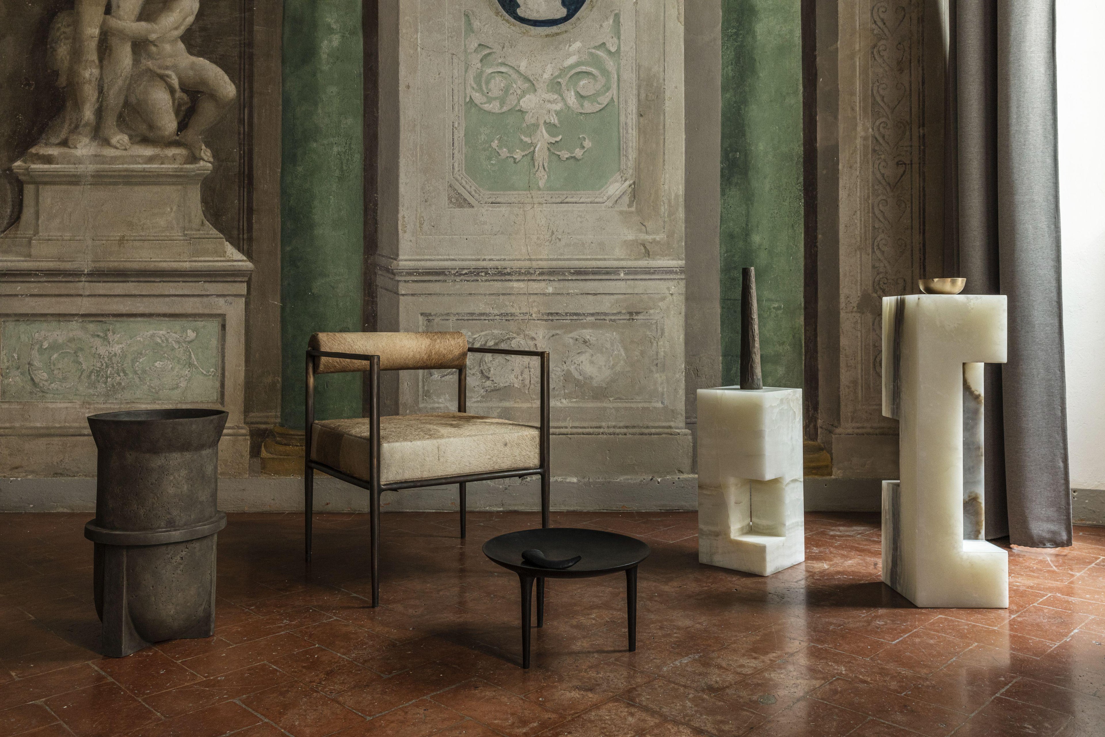 https://a.1stdibscdn.com/square-alchemy-chair-by-rick-owens-for-sale-picture-13/f_12192/f_331673121678193490752/PHILIA_RICK_OWENS006_master.jpg