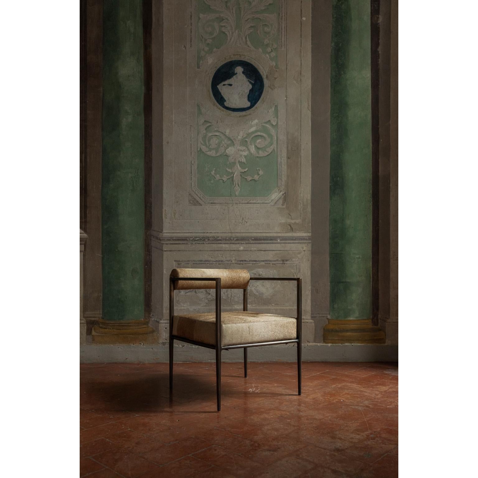 https://a.1stdibscdn.com/square-alchemy-chair-by-rick-owens-for-sale-picture-17/f_12192/f_331673121678193492759/PHILIA_RICK_OWENS142_master.JPG