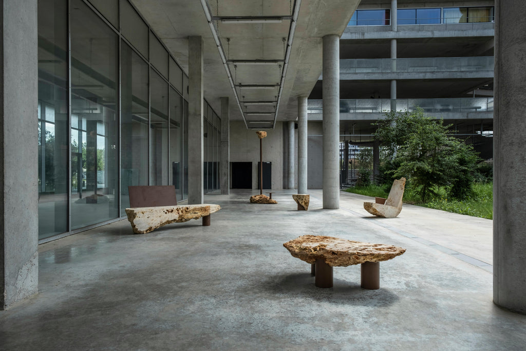 https://a.1stdibscdn.com/meuliere-stone-coffee-table-by-frederic-saulou-for-sale-picture-6/f_12192/f_404431721719948081647/PHILIA_x_SAULOU_Grand_PARIS001_master.jpg