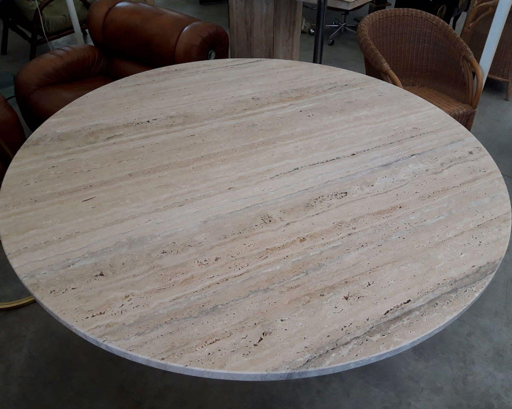 https://a.1stdibscdn.com/bespoke-round-italian-travertine-dining-table-for-sale-picture-7/f_47872/f_203186621598275364017/PHOTO_2020_06_20_13_48_07_master.jpeg