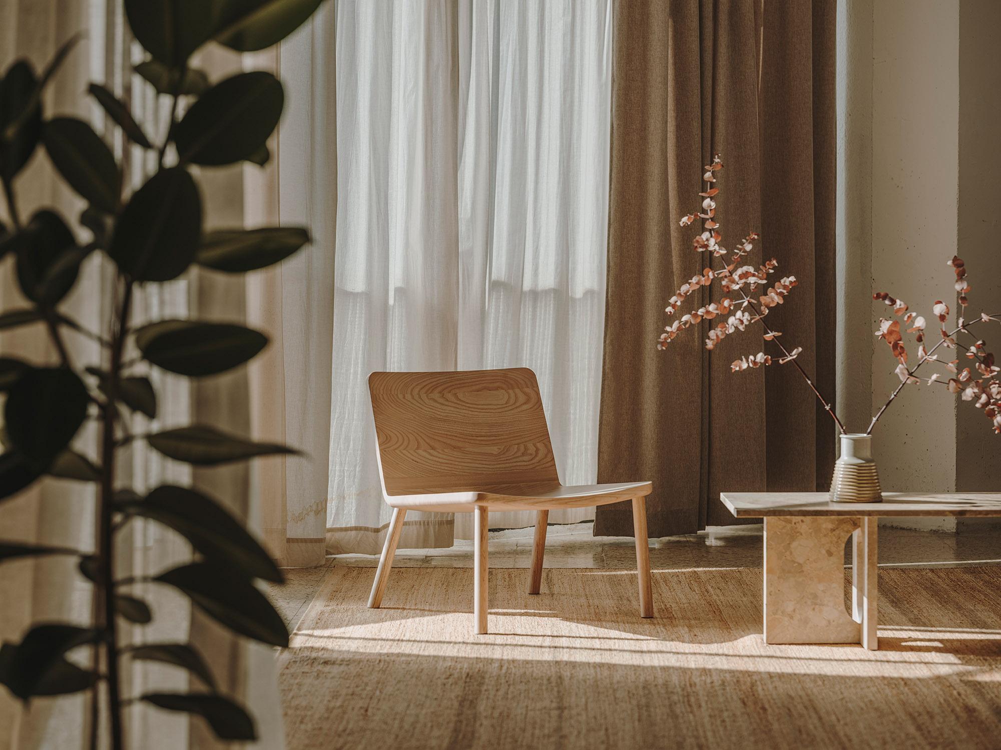 https://a.1stdibscdn.com/minimalist-modern-lounge-chair-in-natural-ash-for-sale-picture-2/f_60192/f_277989521647354471476/PH_Salva_L_pez_Openhouse_6_master.jpg