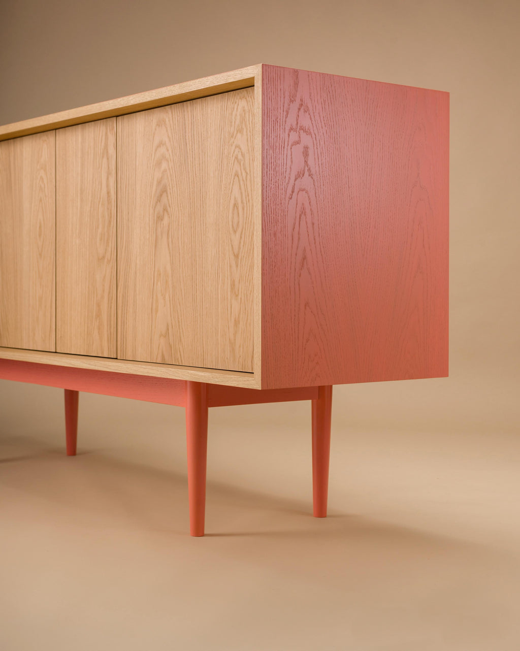 https://a.1stdibscdn.com/xoxo-hug-cabinet-l-by-phormy-for-sale-picture-9/f_12192/f_339590021682342523451/PH_XOXO_PINK_DETAL_3_master.jpg