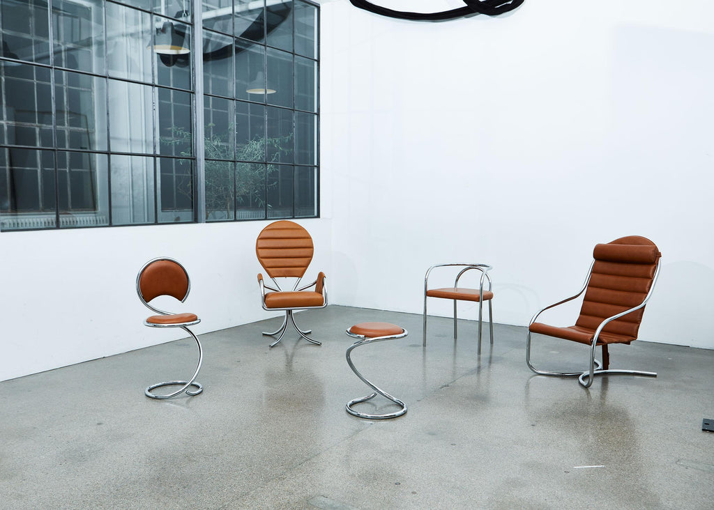 https://a.1stdibscdn.com/ph-pope-chair-chrome-leather-extreme-walnut-for-sale-picture-7/f_54552/f_214964021765272256954/PH_lifestyle_070_ref_web_master.jpg