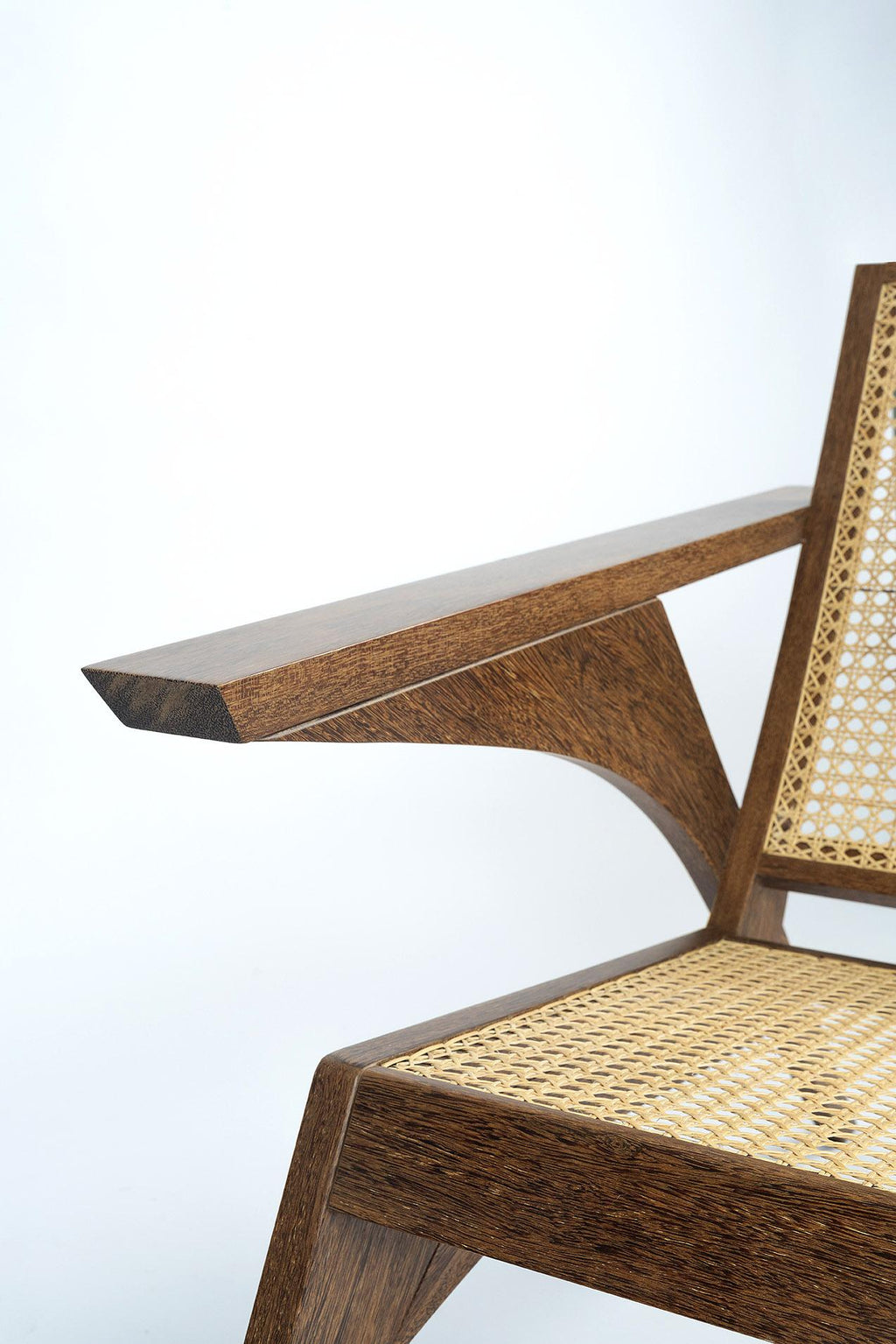 https://a.1stdibscdn.com/pierre-armchair-by-tiago-curioni-in-sucupira-brazilian-hard-wood-and-straw-for-sale-picture-10/f_31871/f_276511521646587742101/PIERRE_10_master.jpg