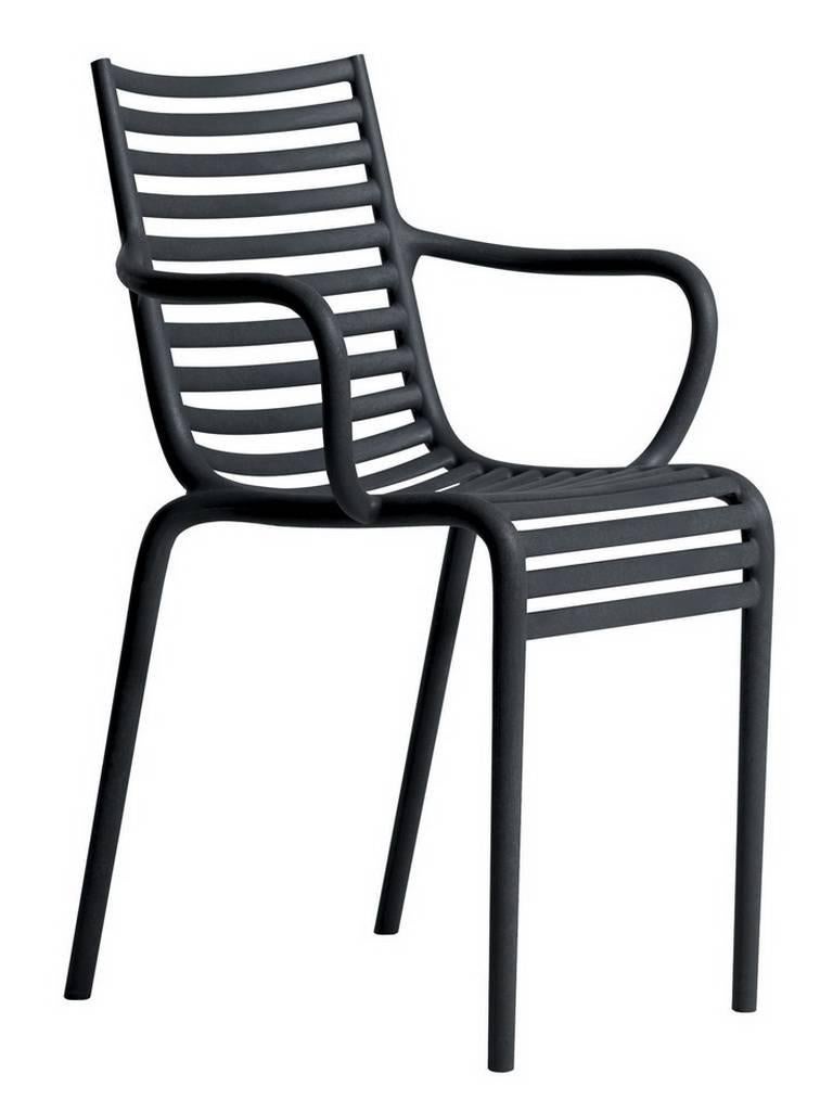 https://a.1stdibscdn.com/archivesE/upload/f_16392/f_40565531506769744001/PIP_e_Driade_Philippe_Starck_Armchair_Propylene_Monobloc_97_master.jpg?width=768