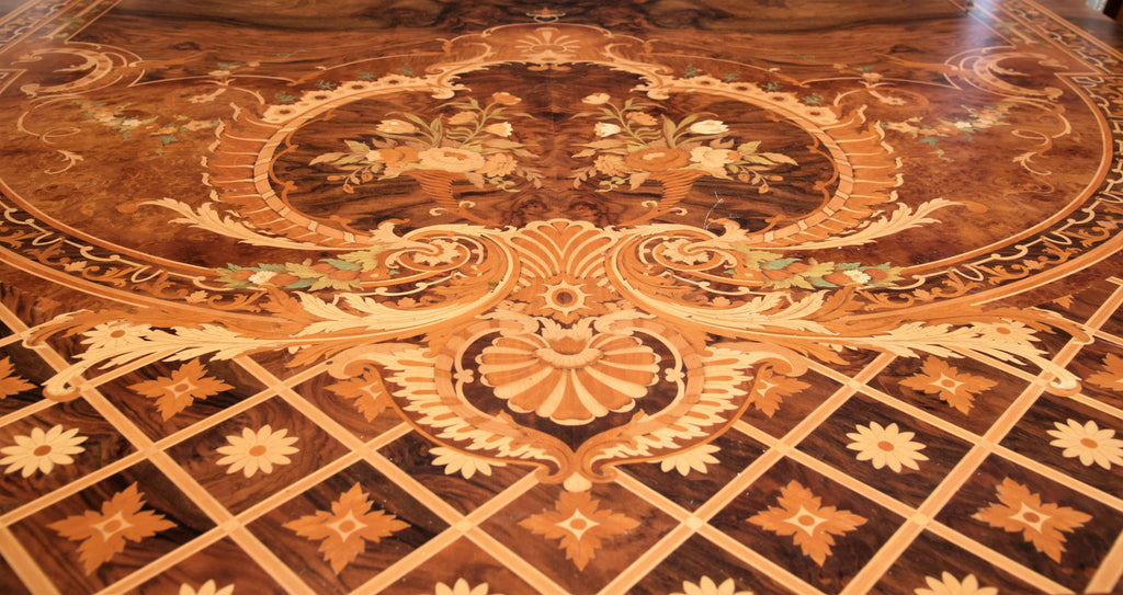 https://a.1stdibscdn.com/huge-persian-briar-wood-dining-table-for-sale-picture-4/f_26543/f_111332411529502276701/_PIT3803_master.JPG